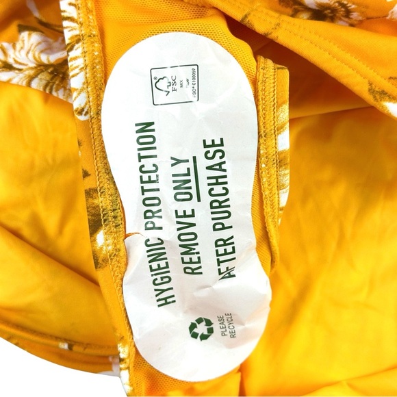 NipTuck Swim One Pice Swimsuit Yellow Floral Size 6 - Picture 8 of 11